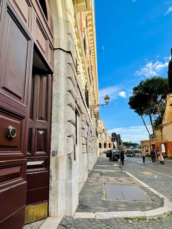 Martina Al Colosseo Rome Exterior photo